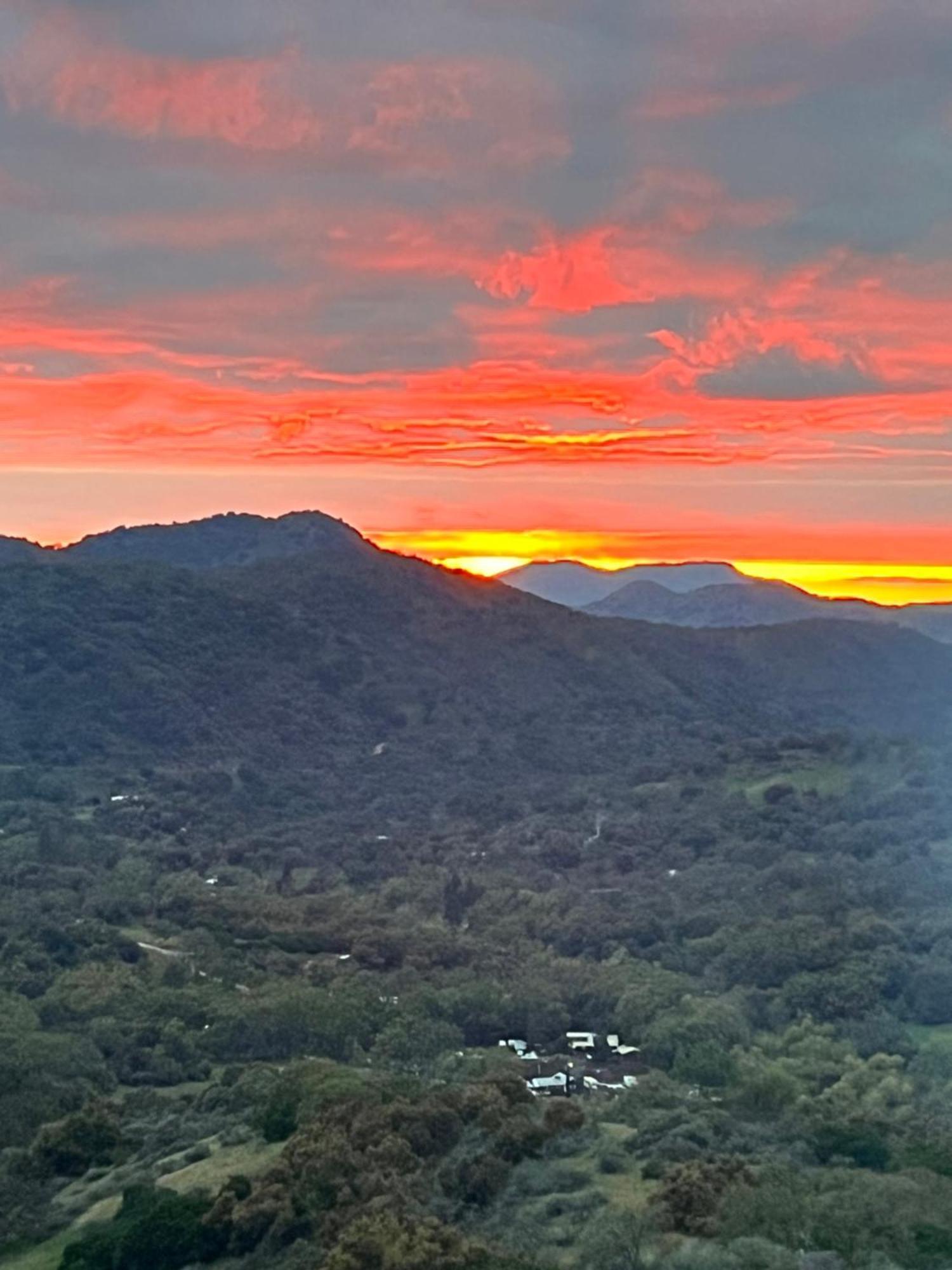 הוילה Miramonte Mystic Mountain Retreat מראה חיצוני תמונה